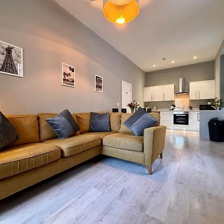 Teds Apartments-Town Centre-Apt1 Блекпул Екстериор снимка