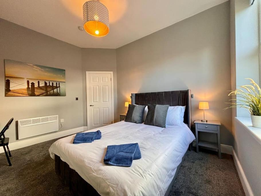 Teds Apartments-Town Centre-Apt1 Блекпул Екстериор снимка